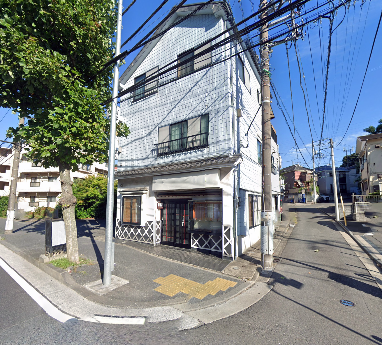 大倉山駅徒歩14分　視認性◎なそば屋居抜き店舗！